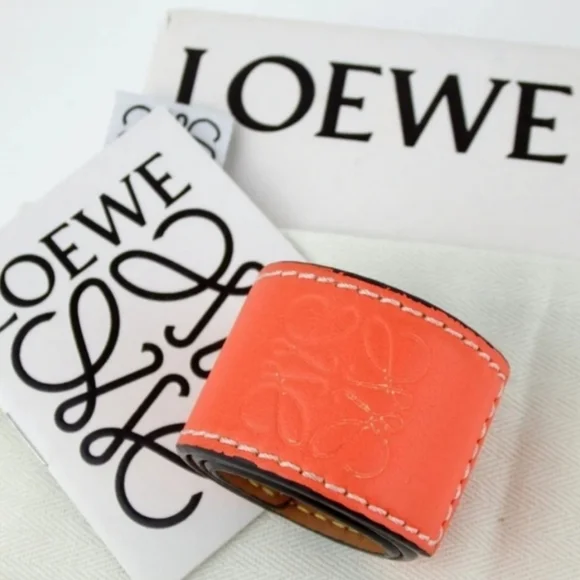 LOEWE ANAGRAM SLAP BRACELET LEATHER - Picture 12 of 12